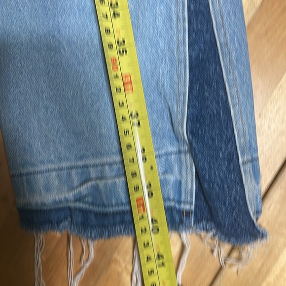 Women’s American Eagle jeans - Picture 12 of 12